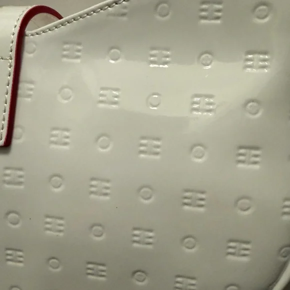 Arcadia Stunning White Patent Leather W/Red Trim Shoulder Bag W/Gold-Tone NWT - Picture 5 of 16